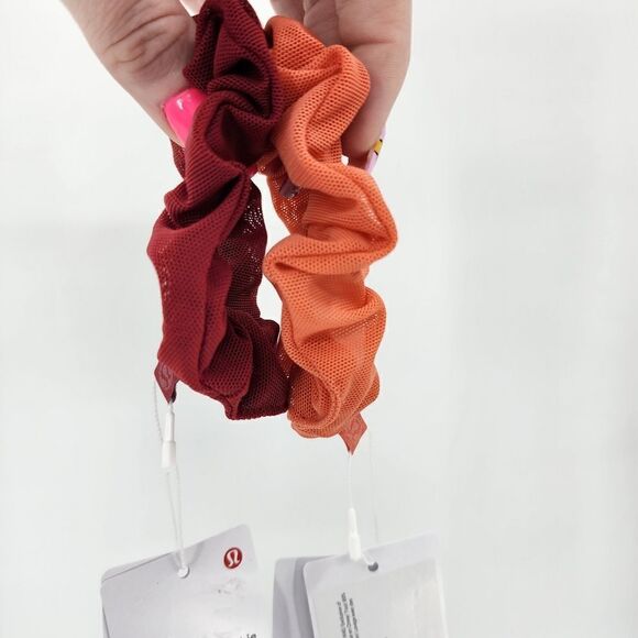 NWT Lululemon uplifting scrunchies 2 pack orange red maroon logo mesh sold out - Picture 5 of 6